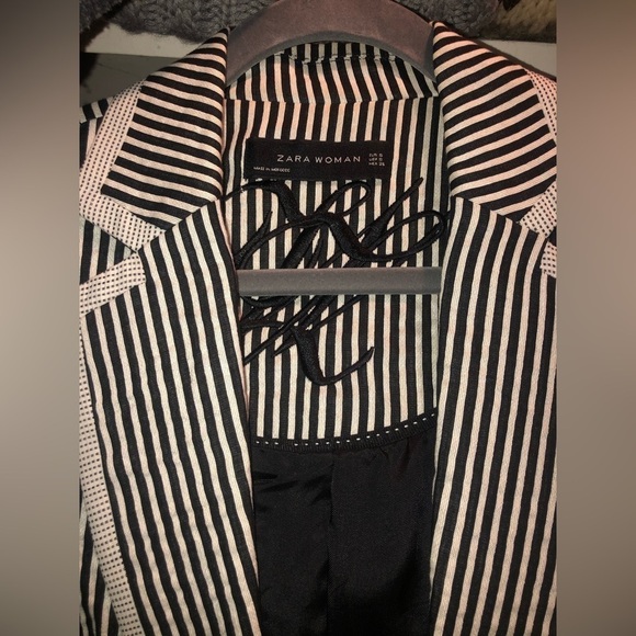 Zara Womens Black and White Blazer with Pindot Contrast Trim - Picture 5 of 6